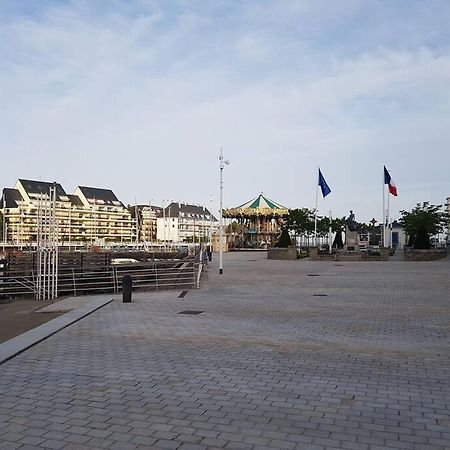 T2 Plein Centre Du Pouliguen, Port Et Plage A Pied Le Pouliguen Exterior photo